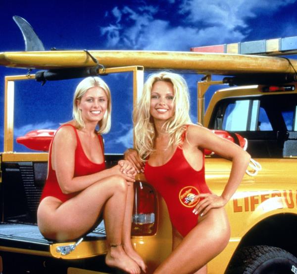 Nicole Eggert, Pamela Anderson on "Baywatch"